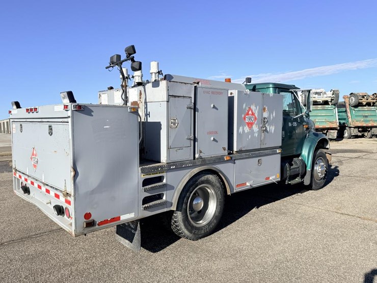 international-4700-image-5