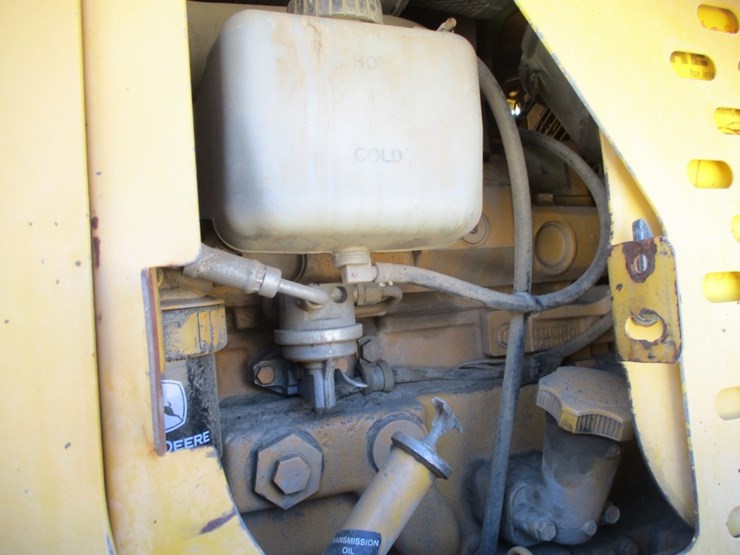2004-deere-210le-image-5