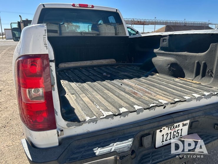 chevrolet-2500hd-image-21