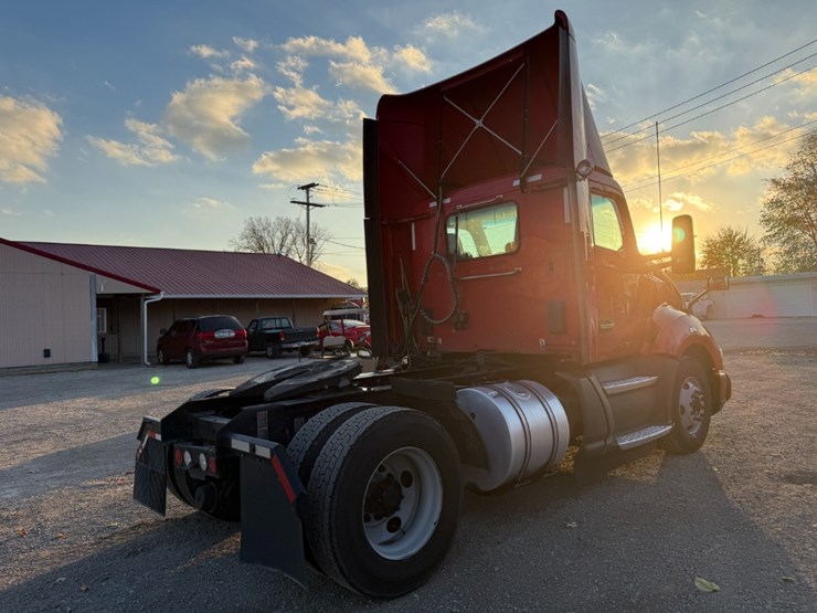 2019-kenworth-t680-image-4