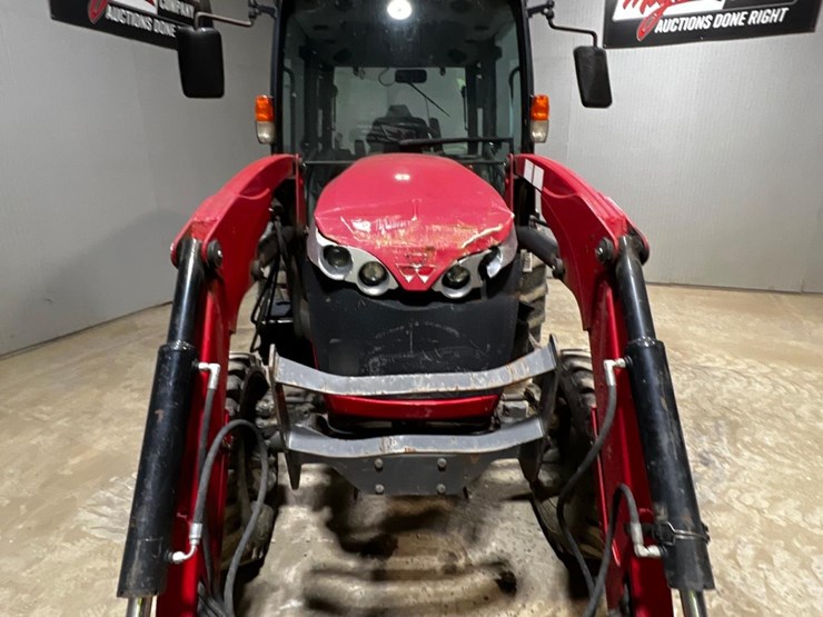 2017-massey-ferguson-1754-image-11