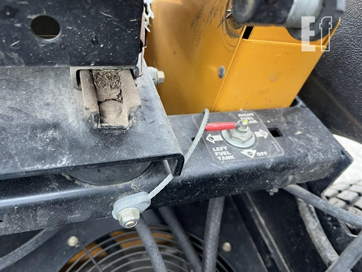 cub-cadet-tank-lz48-image-5