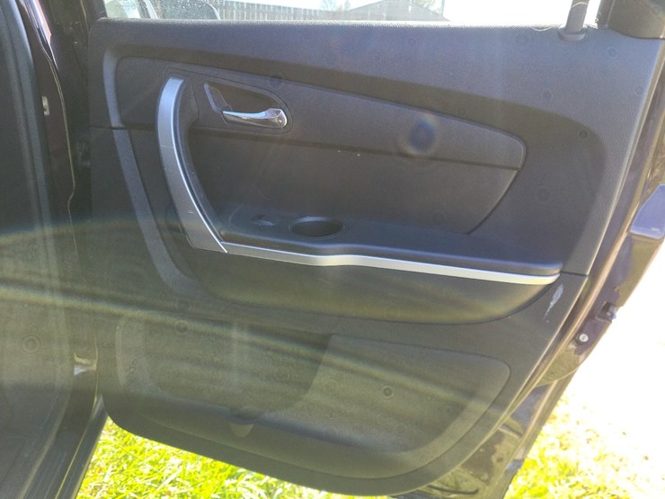 gmc-acadia-slt-image-49