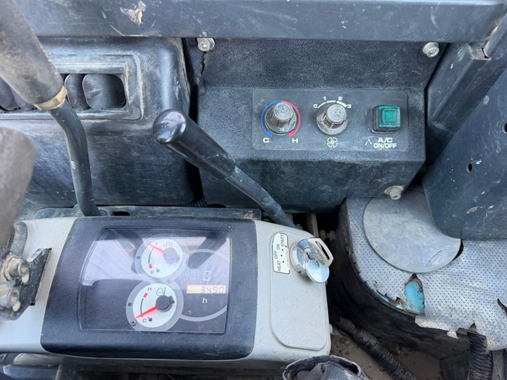 2010-komatsu-pc55mr-3-image-29