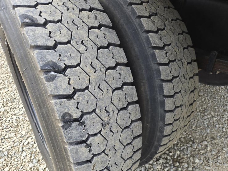 2015-ford-f650-image-48