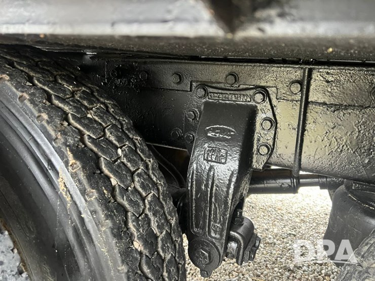 1989-peterbilt-378-image-30