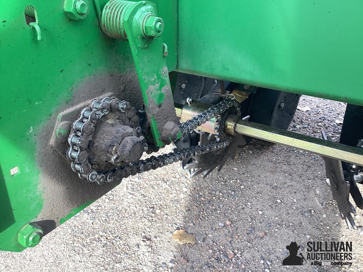 john-deere-700-image-16