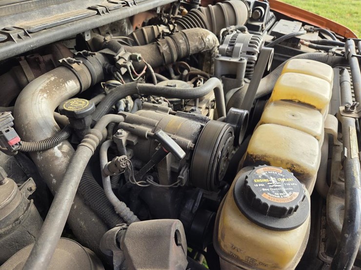 ford-f550-xl-image-37