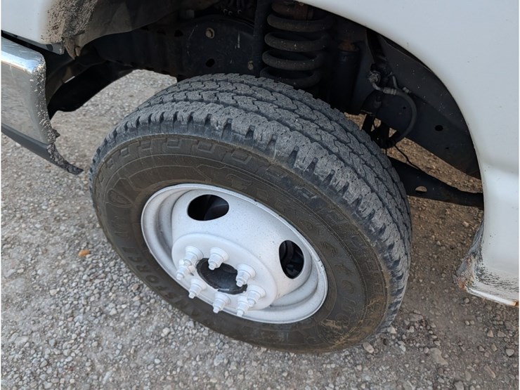 2009-ford-e350-image-13