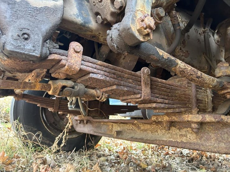 international-4700-image-23