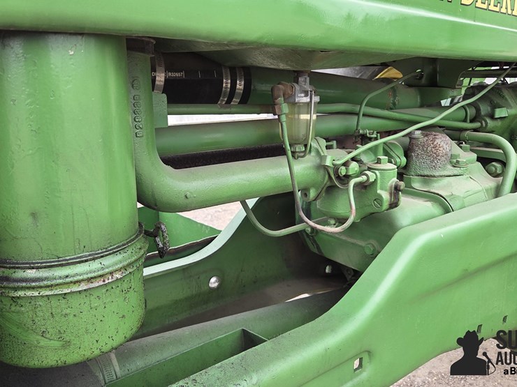 john-deere-b-image-12