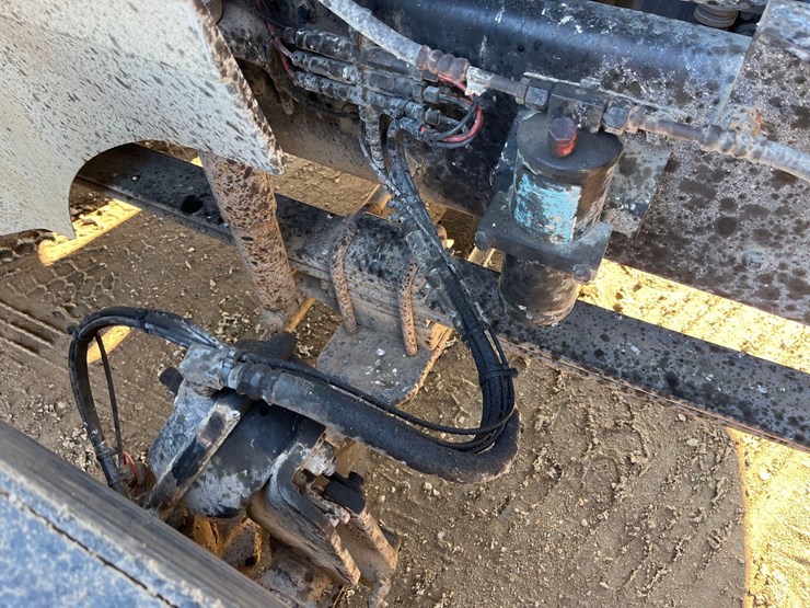 2001-international-2001-image-29