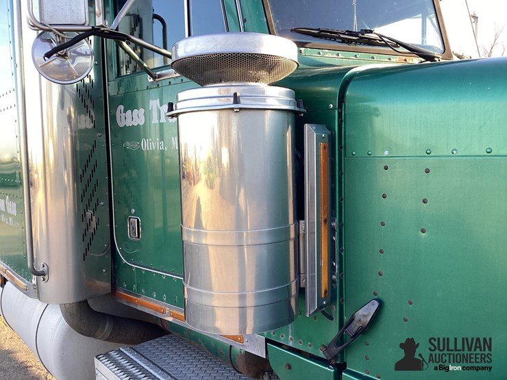 peterbilt-379-image-15