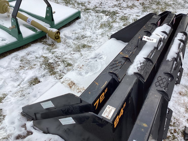 #4652-•-material-bucket-image-1