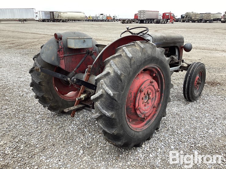 ferguson-t030-2wd-tractor-image-5