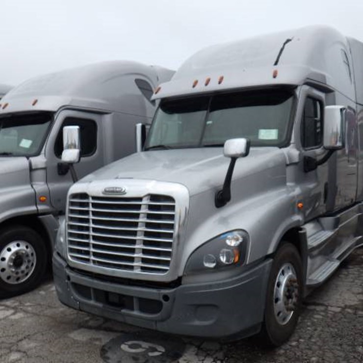 2019 FREIGHTLINER CASCADIA 125