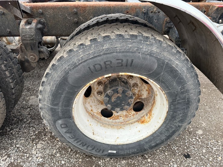 kenworth-t800-image-11