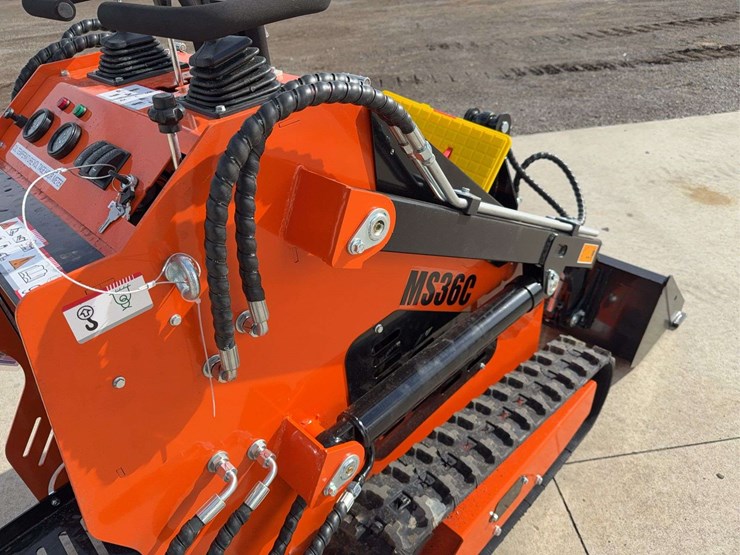 2025-mms-ms36c-stand-on-skid-loader-image-9
