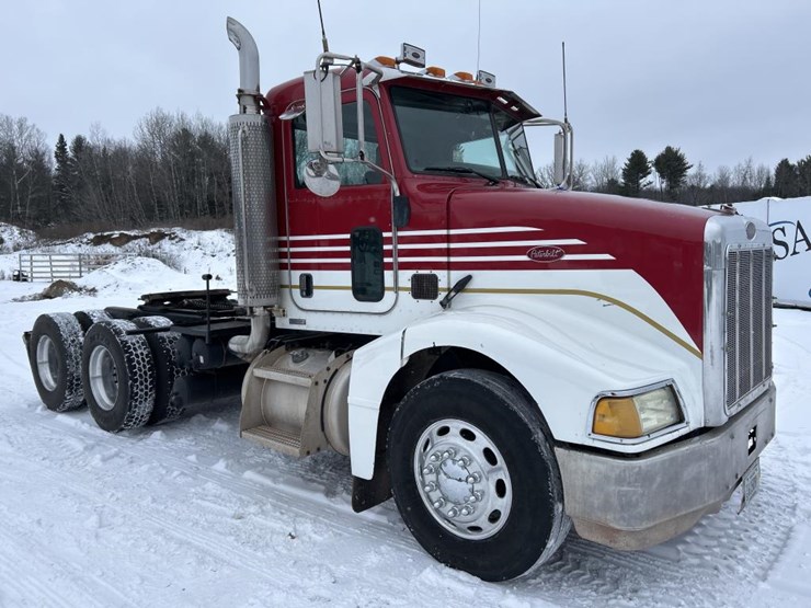 2007-peterbilt-385-image-7