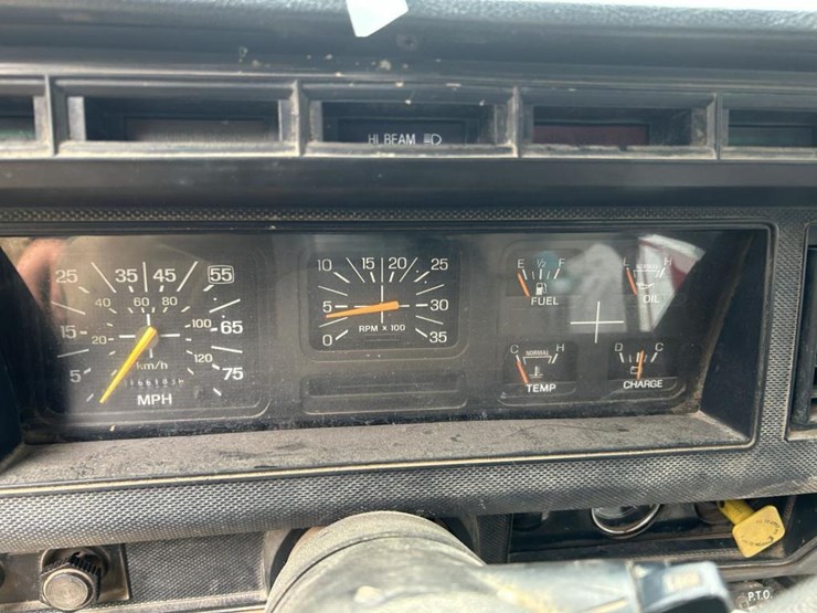 #1429-•-1995-ford-f-series-flatbed-truck-image-56