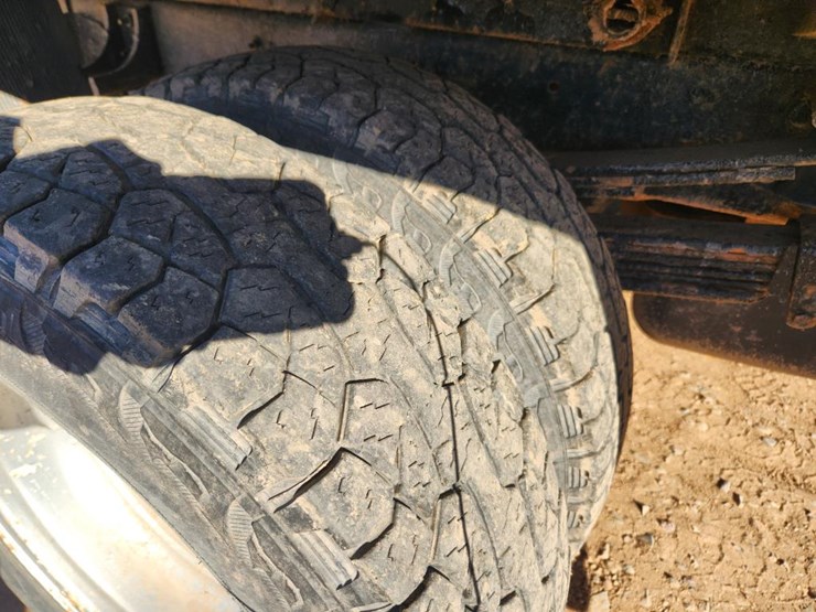 2009-chevrolet-3500-image-55