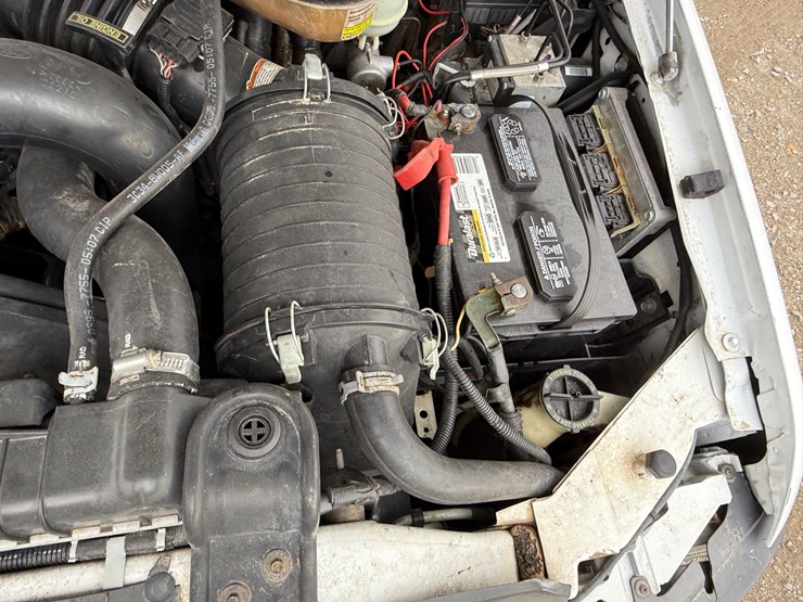 2005-ford-f350-image-41