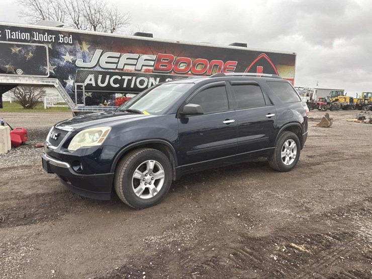 2011-gmc-acadia-image-1