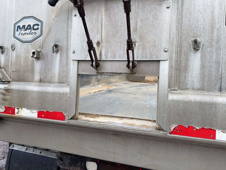 2010-kenworth-t800-image-31