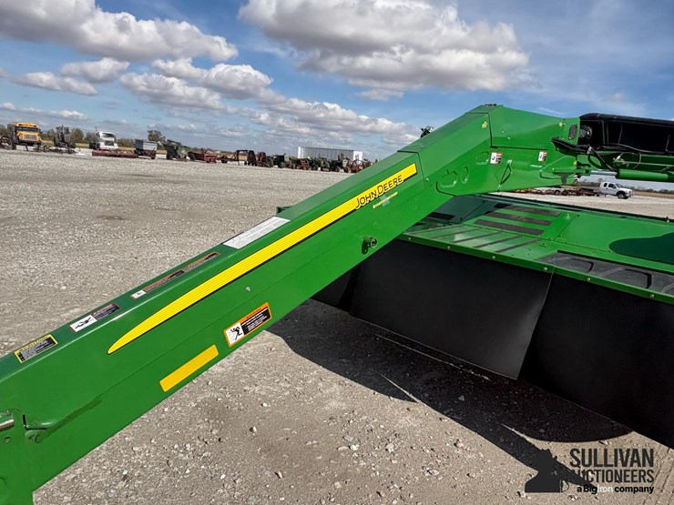 2012-john-deere-835-image-12