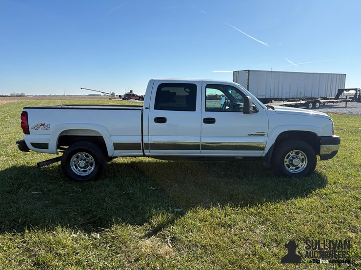 chevrolet-silverado-2500-image-4