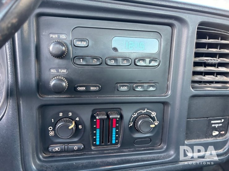 2006-chevrolet-2500hd-image-54