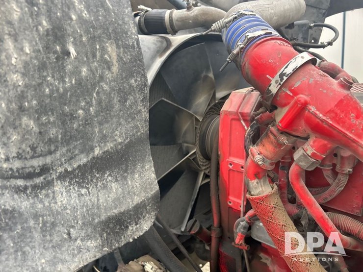 international-9900i-image-36