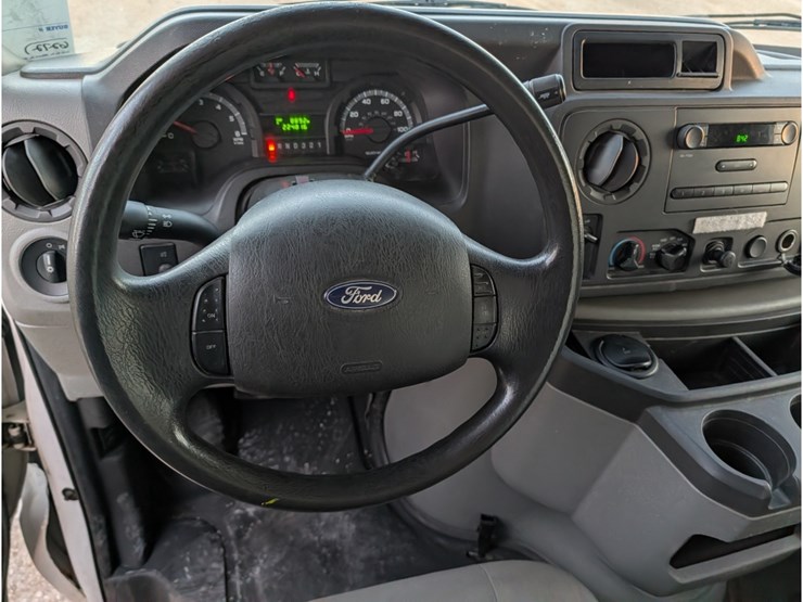 2009-ford-e350-image-20