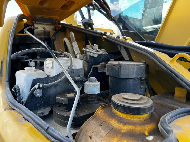 2017-komatsu-pc78us-10-image-24