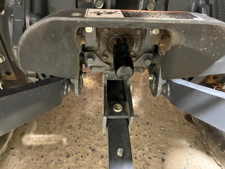 2022-kubota-l3902hst-image-16