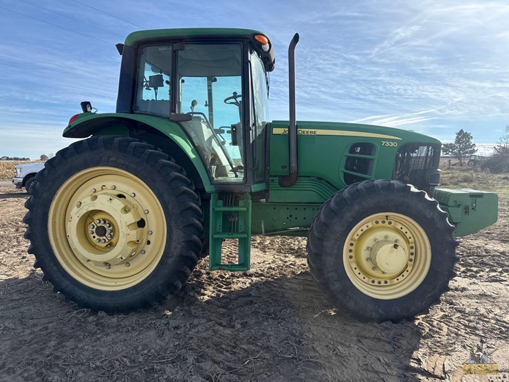 john-deere-7330-image-6
