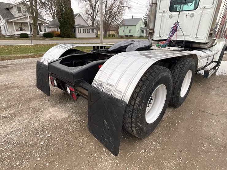 2015-western-star-4900sa-image-11