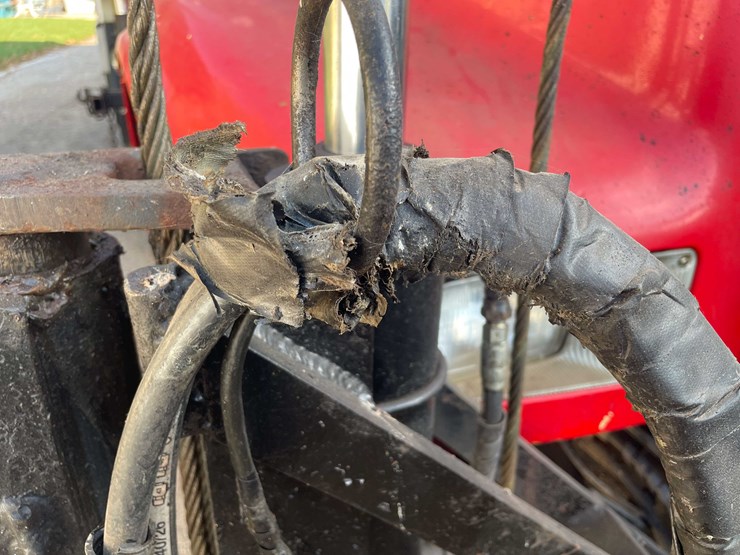 international-4900-image-57