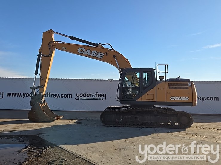 2021-case-cx210-lc-image-2