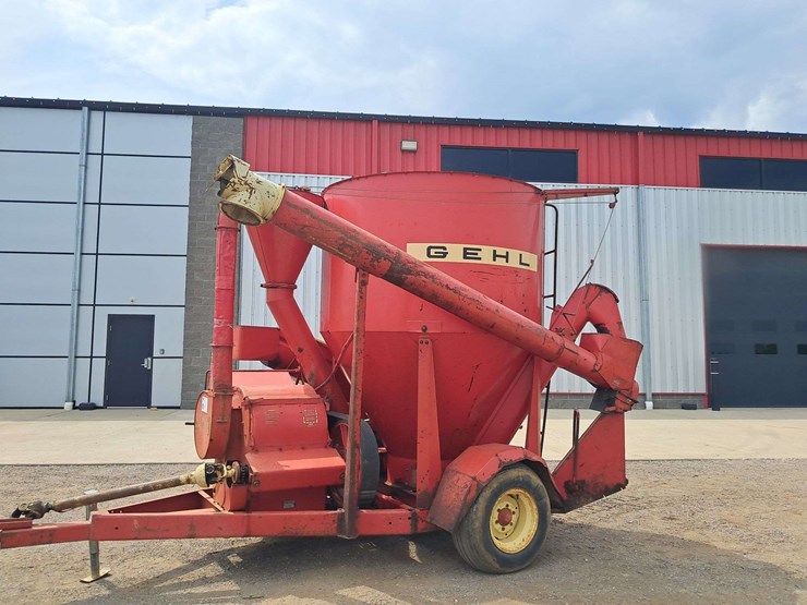 gehl-115-image-2