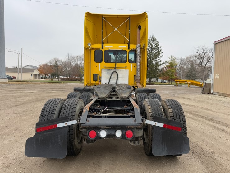 2019-kenworth-t880-image-4