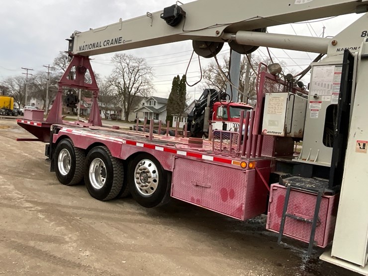 2015-peterbilt-365-image-15