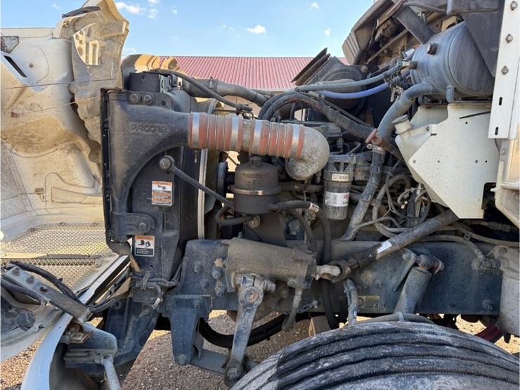 2015-kenworth-t270-image-27