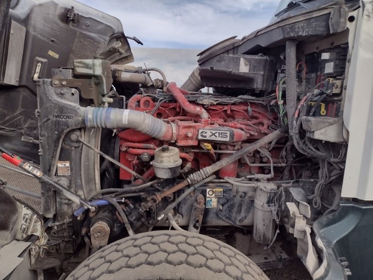 peterbilt-567-image-14