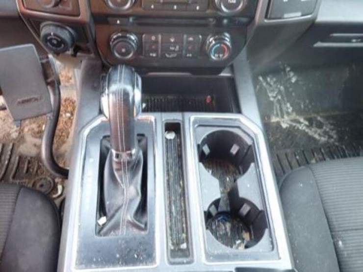 ford-f150-xlt-image-25