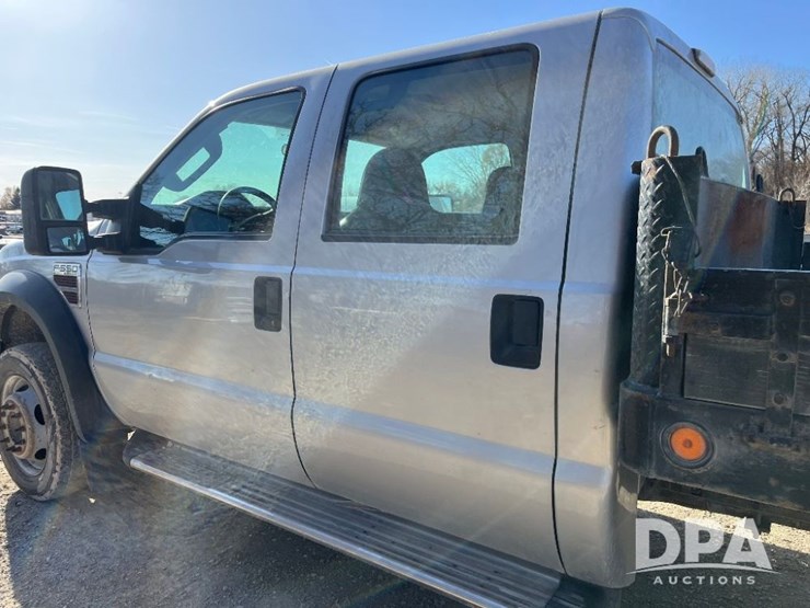 ford-f550-xl-image-37