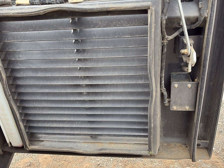 2021-case-dl550-image-39