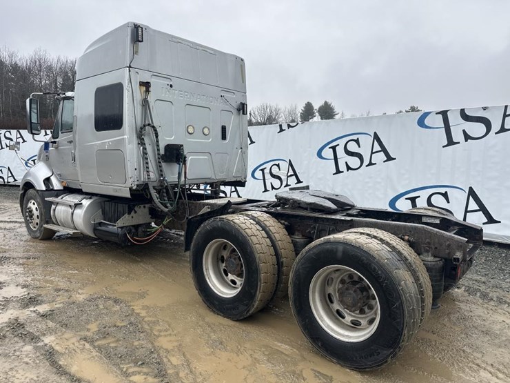 2014-international-prostar-image-3