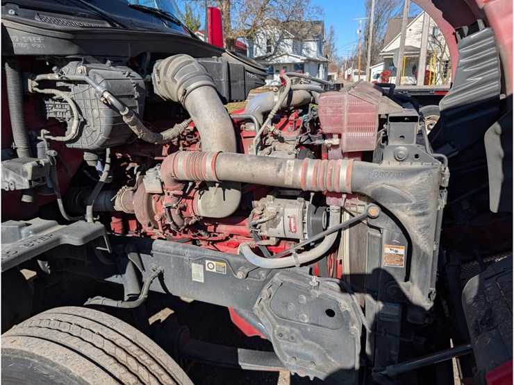 2019-kenworth-t680-image-12