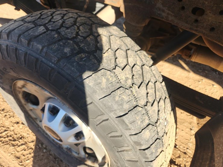 2017-chevrolet-2500-image-56